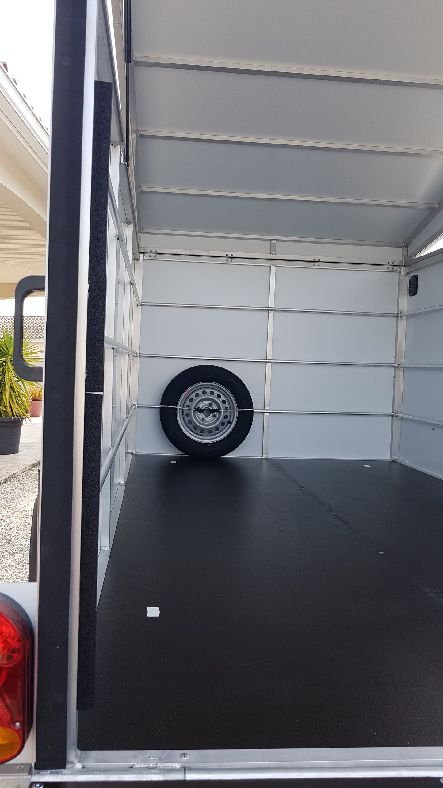 Remorque Fermée  Extra large Booster XXL